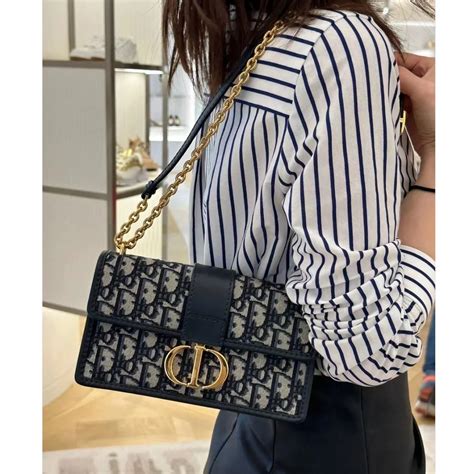 dior 30 montaigne box bag outfit|dior 30 montaigne east west.